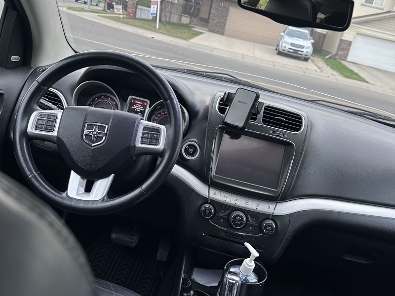 Dodge Journey dashboard and console after interior cleaning