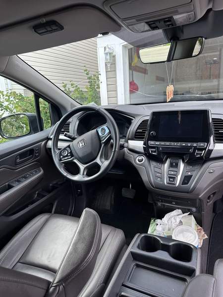 Honda Odyssey — interior detail · Calgary